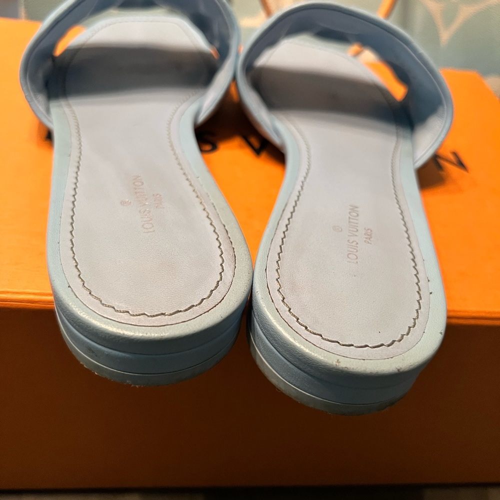 Blue Lv sandals - Picture 3 of 3